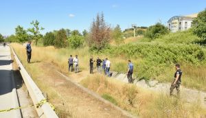 Pendik'te Su Kanalında Erkek Cesedi Bulundu