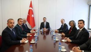 Enerji Bakanı Bayraktar, Romanya’da UID Başkanı ile Görüştü