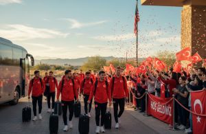 A Milli Futbol Takımı Arizona'ya Ulaştı: Taraftarlar Coşkuyla Karşıladı