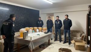 Küçükçekmece'de uyuşturucu operasyonu! 89 kilo 900 gram uyuşturucu ele geçirildi, 3 gözaltı