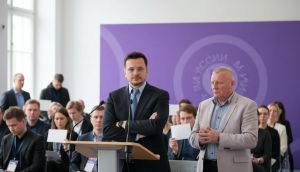 Berlin'deki Rus muhalefet kongresinde Yaşin lider seçildi, 'mini-Putin' endişesi