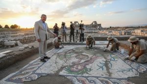 Bakan Ersoy'dan Aspendos Müjdesi: Eurymedon Mozaiği Gün Yüzüne Çıktı