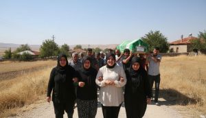 İki Çocuk Annesi Kene Kurbanı: Havva Dursun Hayatını Kaybetti