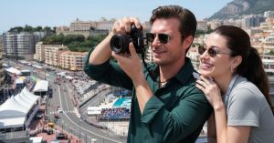 Kıvanç Tatlıtuğ, Eşi Başak Dizer'i Monaco'da Fotoğraflamaya Doyamadı