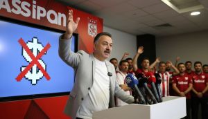 Sivasspor Divan Üyesi Çağlayan'dan 'Para Alıyorlar' İddialarına Sert Cevap!