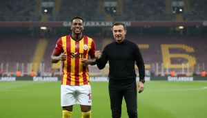 Süper Lig'de Bombal Gelişme! Jhon Duran Galatasaray'a Çok Yaklaştı