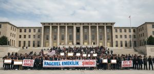 Kademeli Emeklilik İçin Milyonlar Bekliyor: Yasa Meclis'e Gelecek mi?