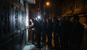 CHP Malatya İl Başkanı Çilingirle Gece Yarısı Girdi
