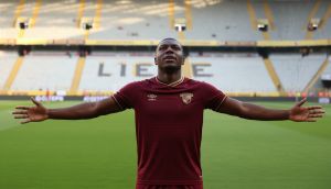 Göztepe'nin Yeni Transferi Sinclair Armstrong: 'Bir An Önce Sahaya Çıkmak İstiyorum'