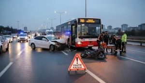 Küçükçekmece'de Trafik Kazası: 1 Yaralı