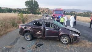 Diyarbakır'da Takla Atan Otomobilde Anne ve 3 Yaşındaki Oğlu Hayatını Kaybetti