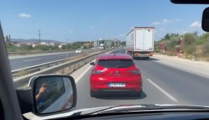 Silivri'de Ambulansa Yol Vermeyen Sürücü Kameraya Yansıdı