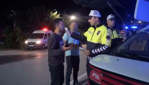 Burdur'da alkollü sürücüden akılalmaz savunma: "Alkollü değilim!" Ehliyetine el konuldu