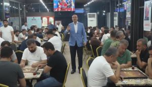 CHP'li Mahmut Tanal'ın Kahvehane Videosu Alay Konusu Oldu