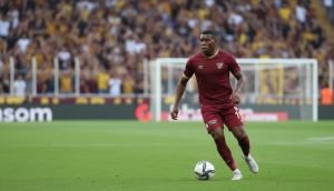 Göztepe, Sinclair Armstrong'u Transfer Etti!