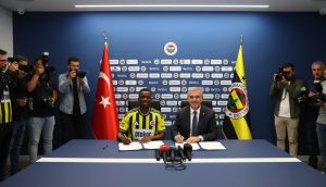 Fenerbahçe, Amara Diouf Transferini Resmen Duyurdu