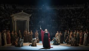 Medea Operası: Maria Callas'ın Efsanevi Yorumuyla Yeniden Sahnede