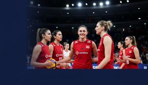 VakıfBank 11 Oyuncusuyla Yola Devam Ediyor