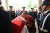 Şehit Samet Karabulut'un Cenazesinde Baba Tabutunu Öptü